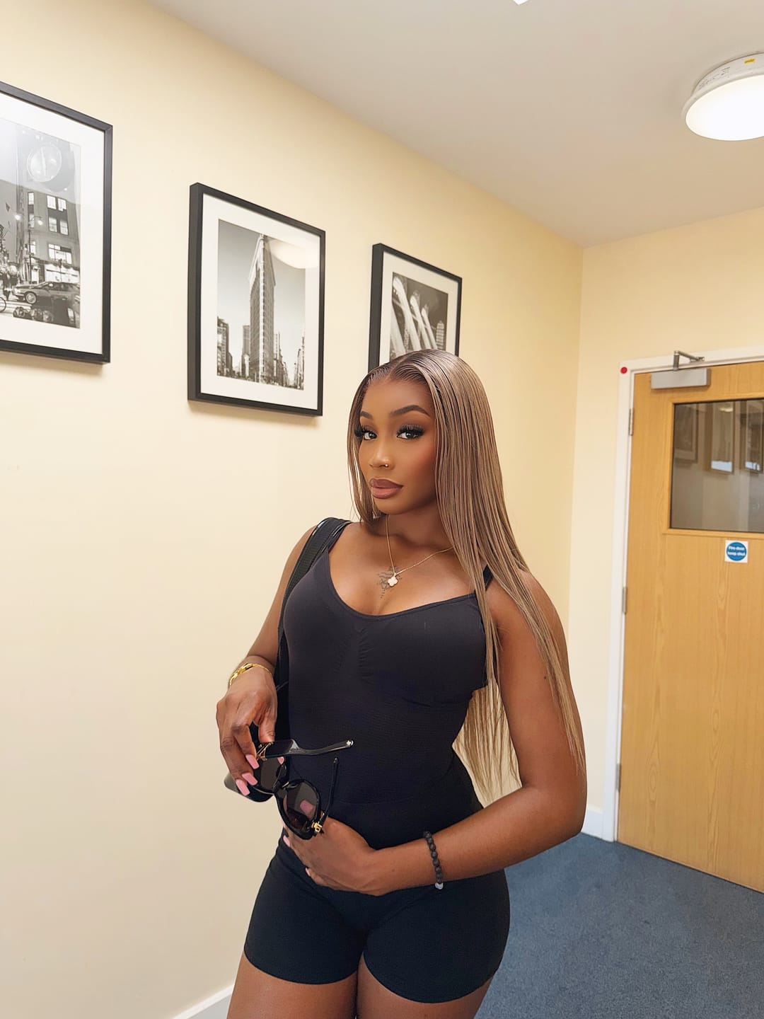 Customer photo review of Wavymy Ombre Ash Blonde Hair with Brown Root Straight Hair 7x5 Lace Wear Go Glueless Wig 180% Density