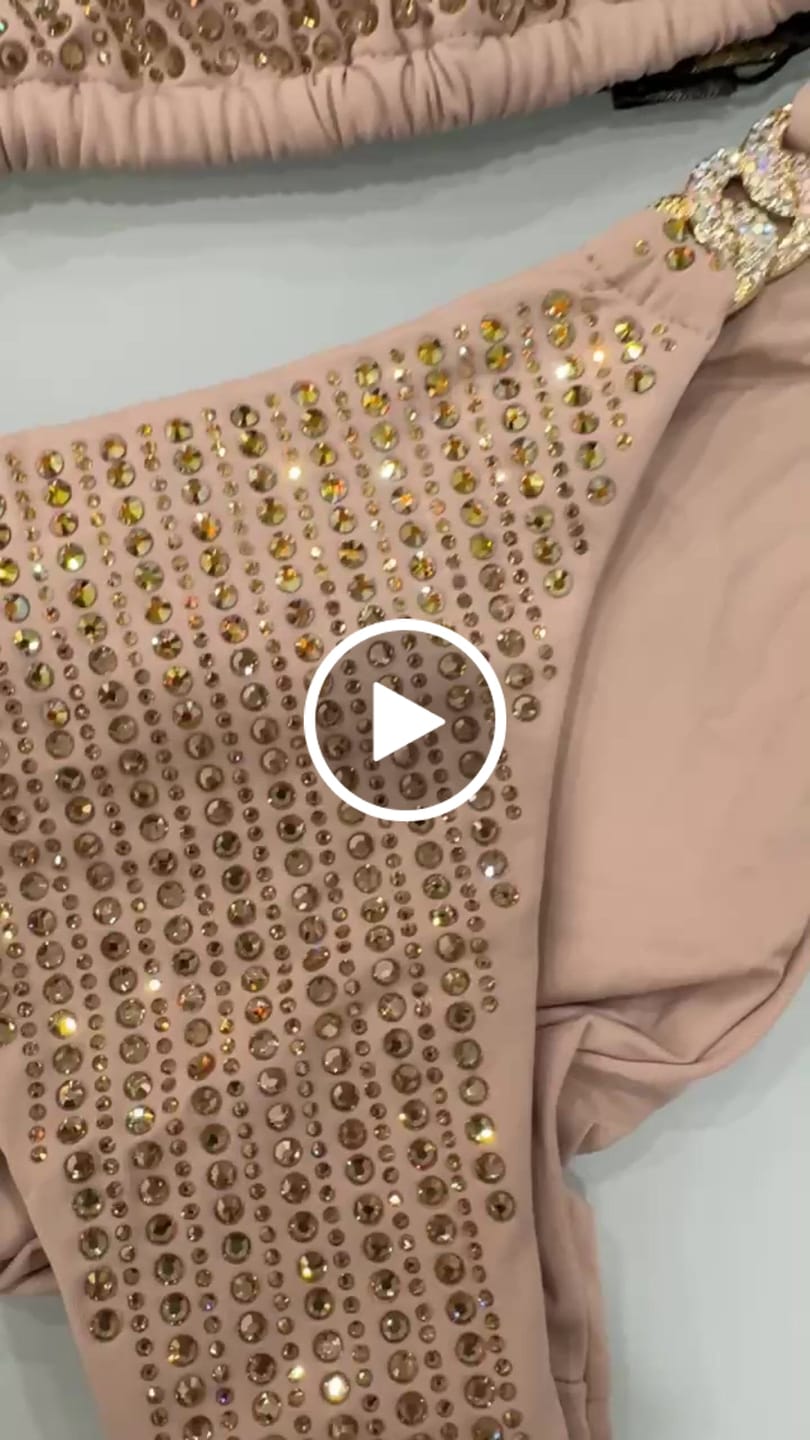 Customer video review of Taupe Bliss Ophidia