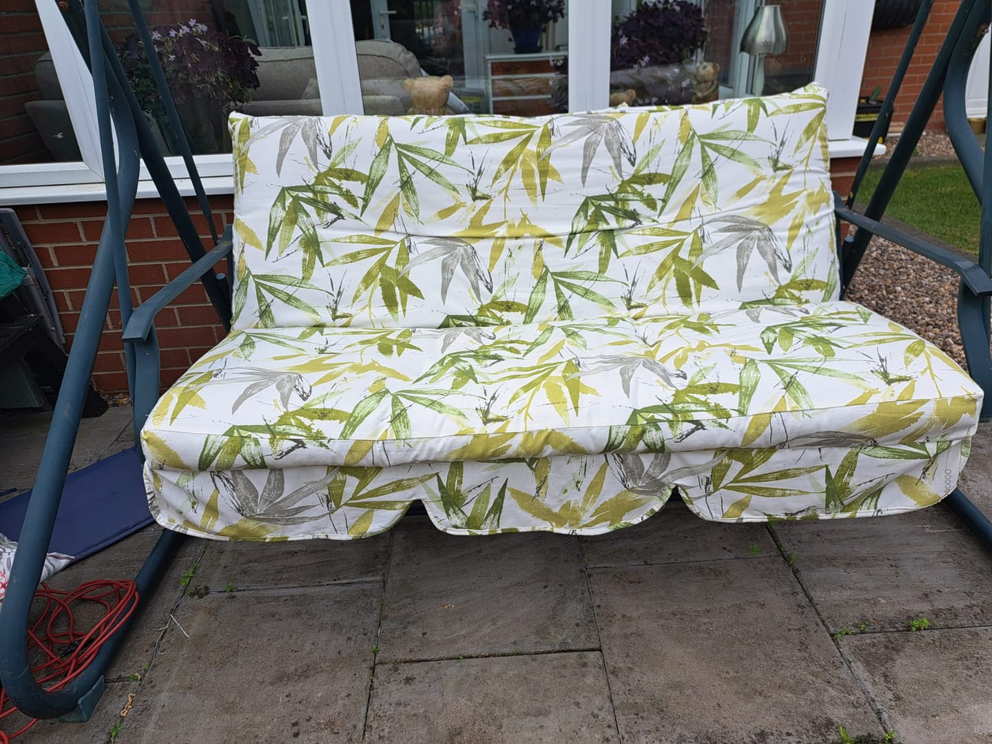 Customer photo review of Large Leaves Cotton Canvas Fabric