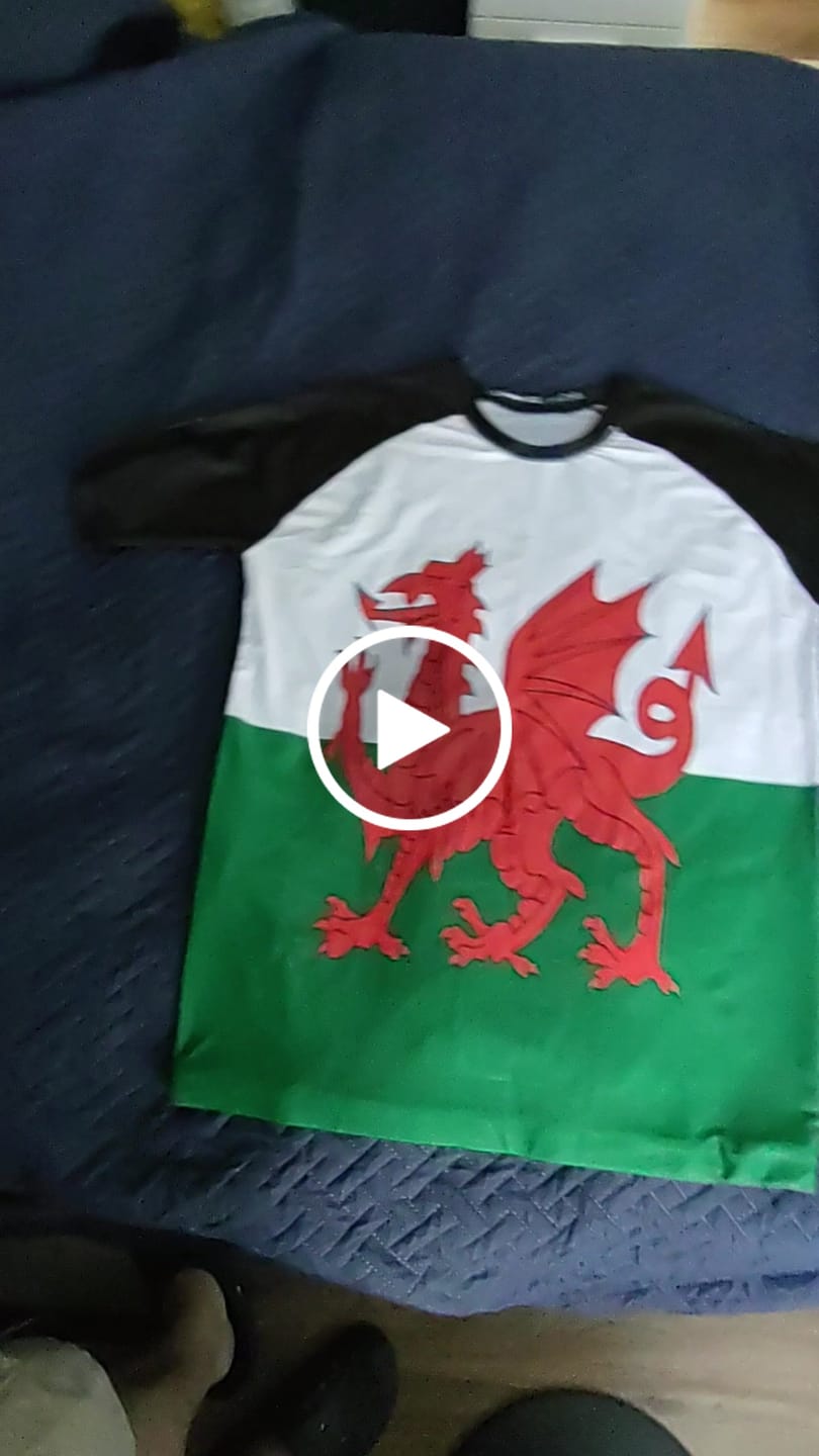 Customer video review of Wales Patriotic Rash Guard For Men/Women