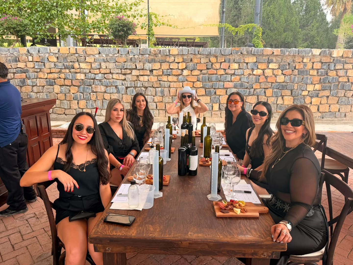 Customer photo review of Crea Tu Vino