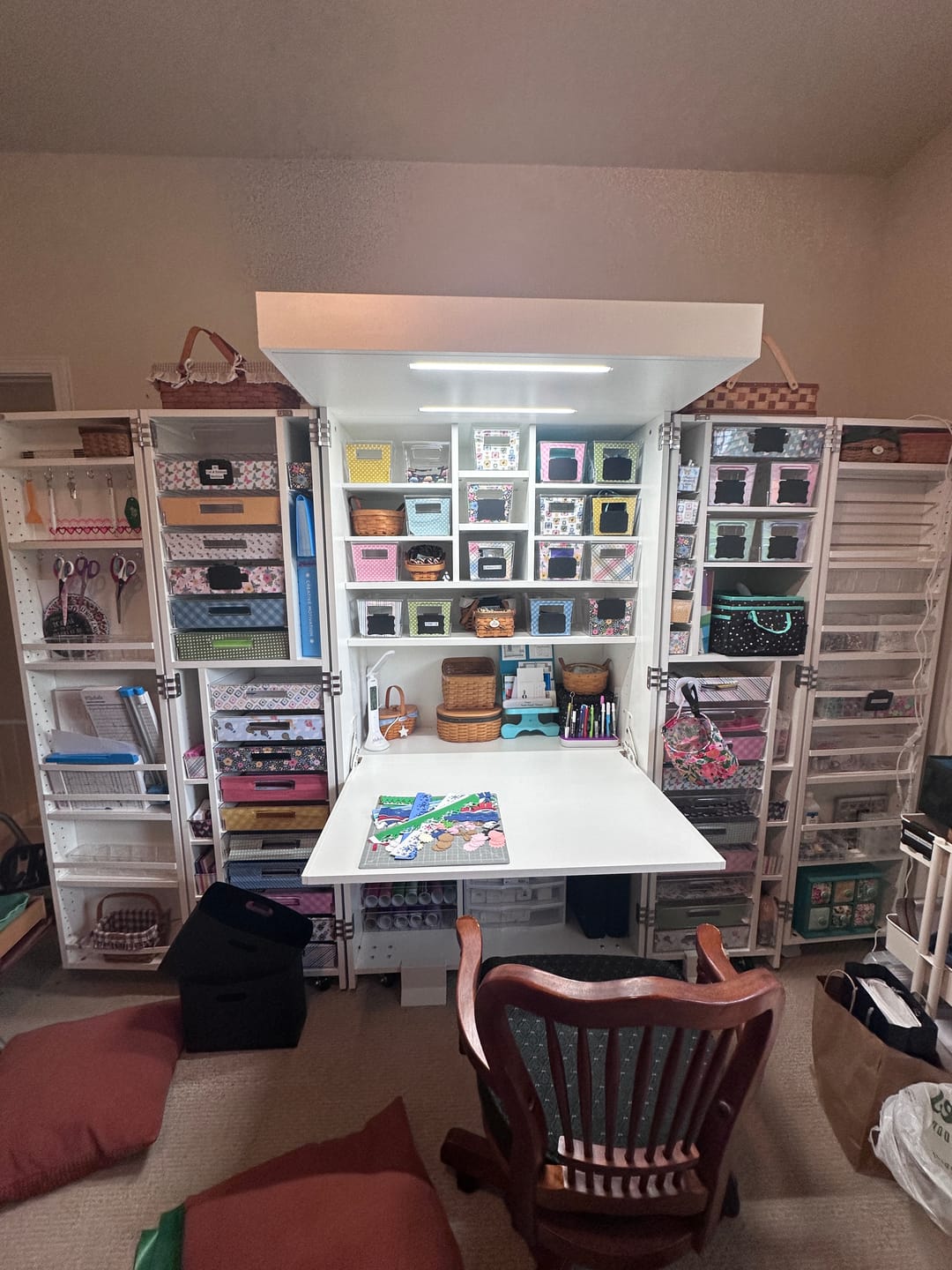 Customer photo review of DreamBox Crown Light