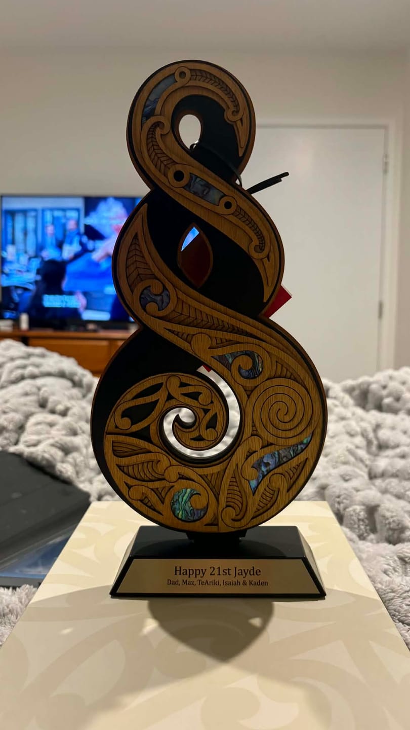Customer photo review of Maori Friendship or Love Twist Trophy Ornament