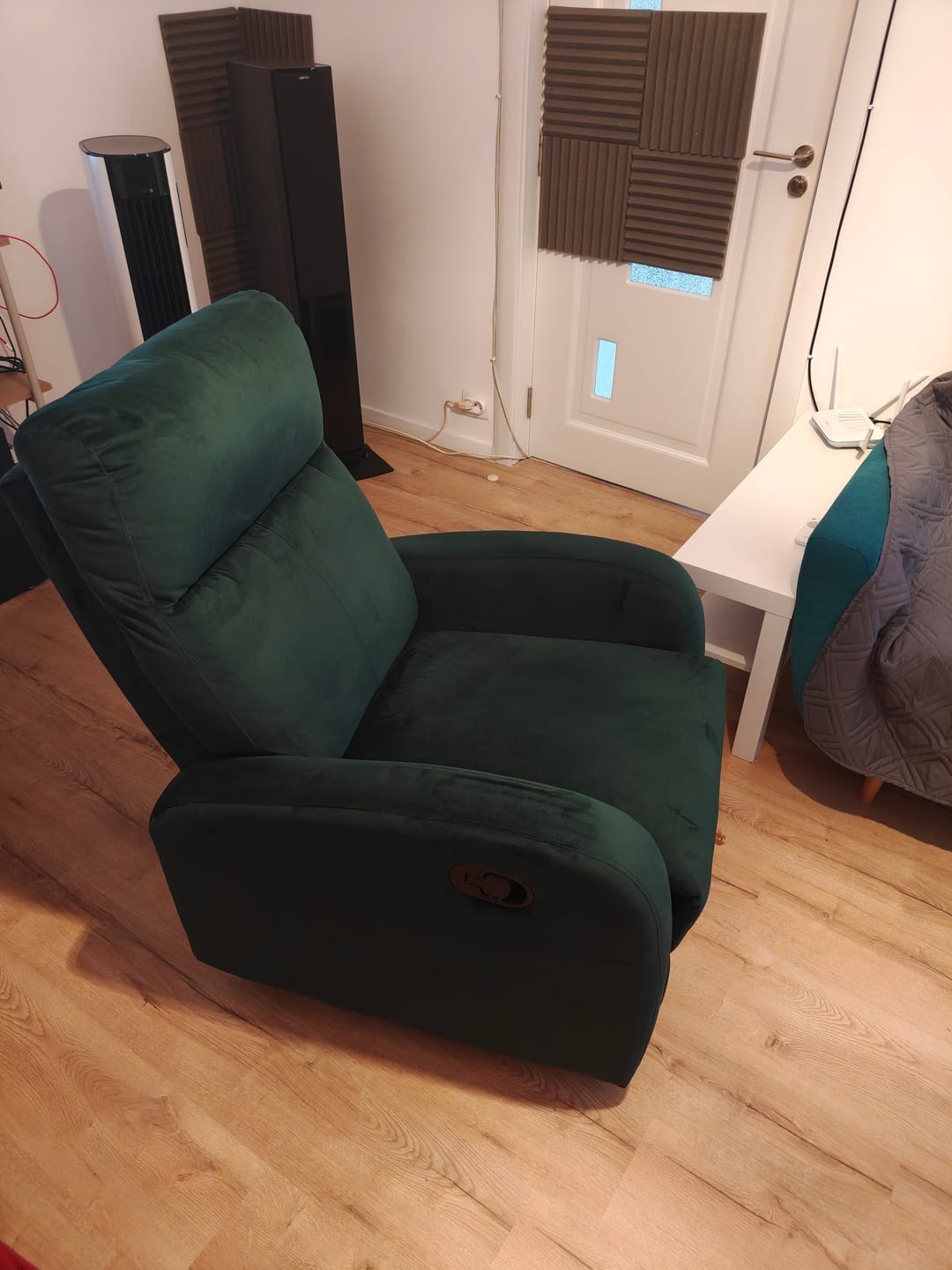 Customer photo review of Fotoliu recliner OLIMP, verde inchis/negru, stofa catifelata/metal, 72x80-160x101 cm