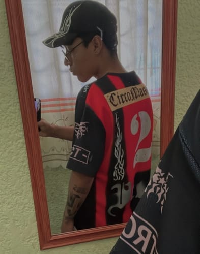 Customer photo review of Utopía Jerseys