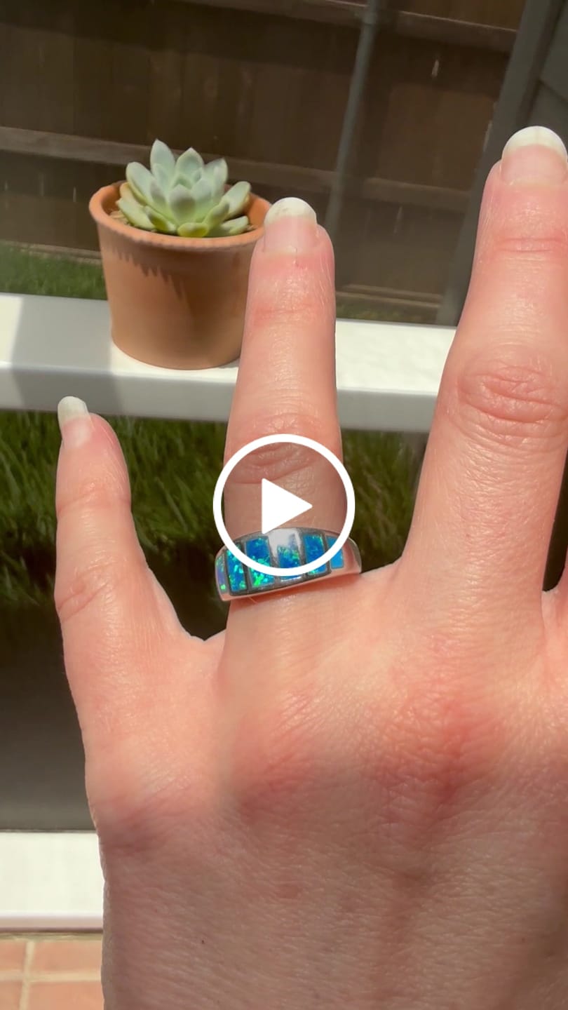 Customer video review of Ocean Mosaic Bar Opal Stone Band Ring - 925 Sterling Silver