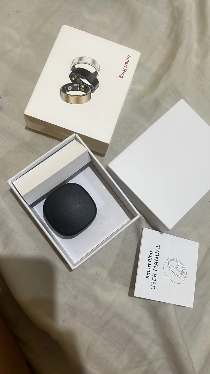 Customer photo review of Smart Ring For Men & Women – Heart Rate & Blood Oxygen Monitoring