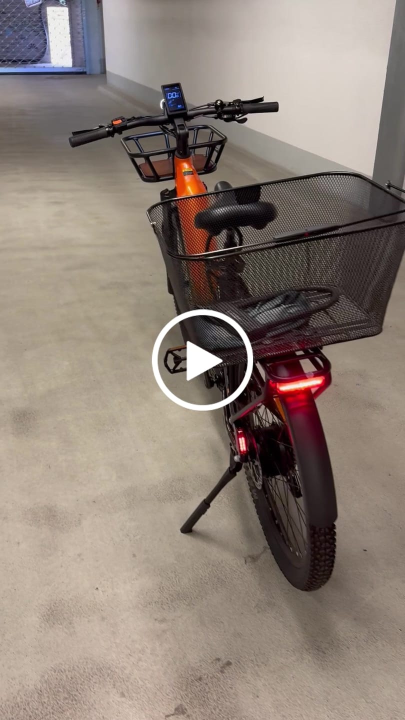 Customer video review of Lankeleisi MG600 Lite 250W 27.5" Electric Trekking Bike 720Wh SUV E-bike with Switchable Sensor 36V 20Ah Battery