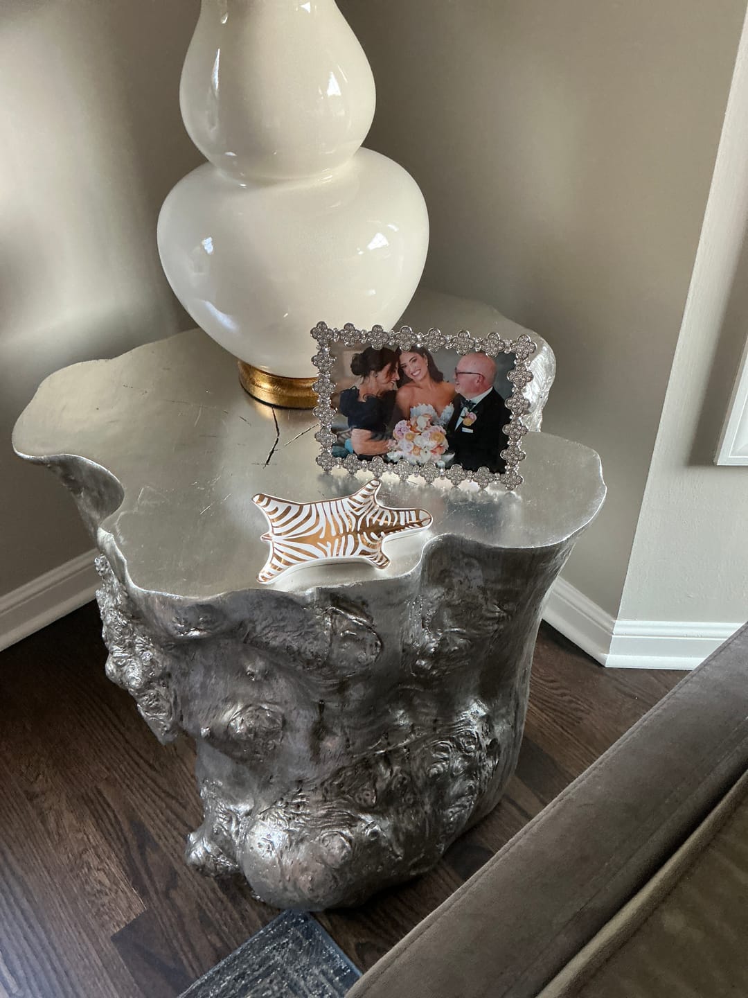 Customer photo review of Silver Pavé Clover 5" x 7" Picture Frame