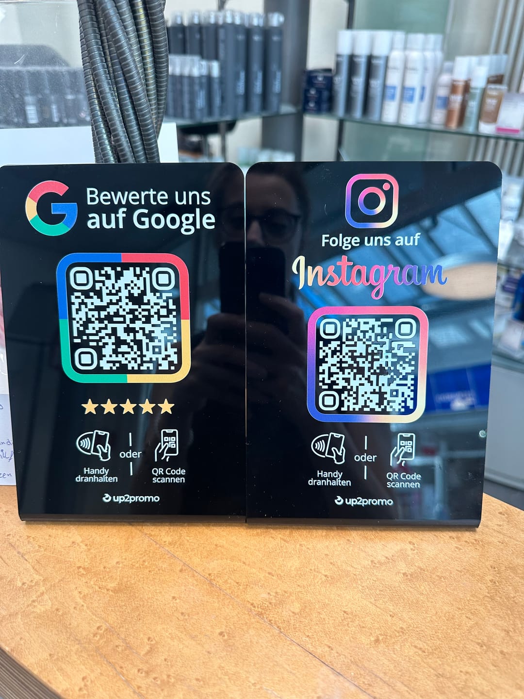Customer photo review of Instagram Aufsteller mit NFC & QR