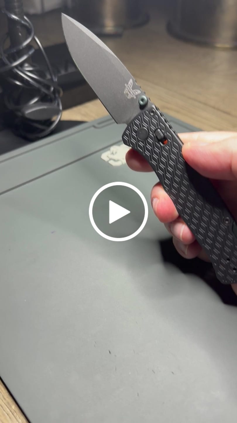 Customer video review of Benchmade Bugout Vapyr 3.25" AXIS Lock – Black Aluminum, MagnaCut Black Cerakote, Taiga Green Accents – Made in USA (534BK)