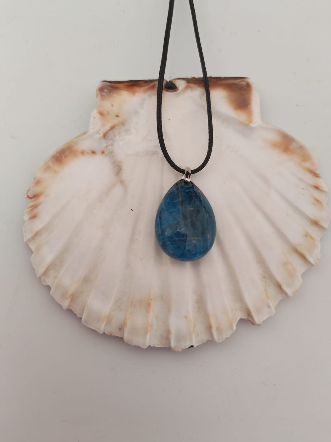 Customer photo review of Pendentif Apatite Bleue