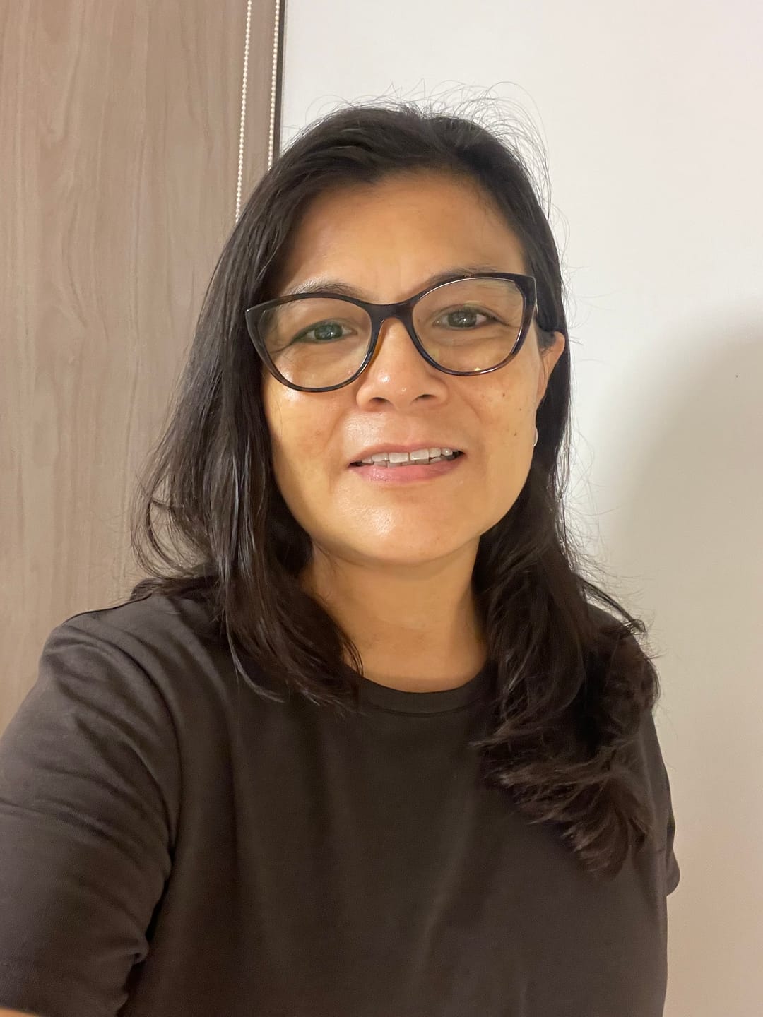 Customer photo review of Everyday Tee | AlgaKnit - Dark Chocolate