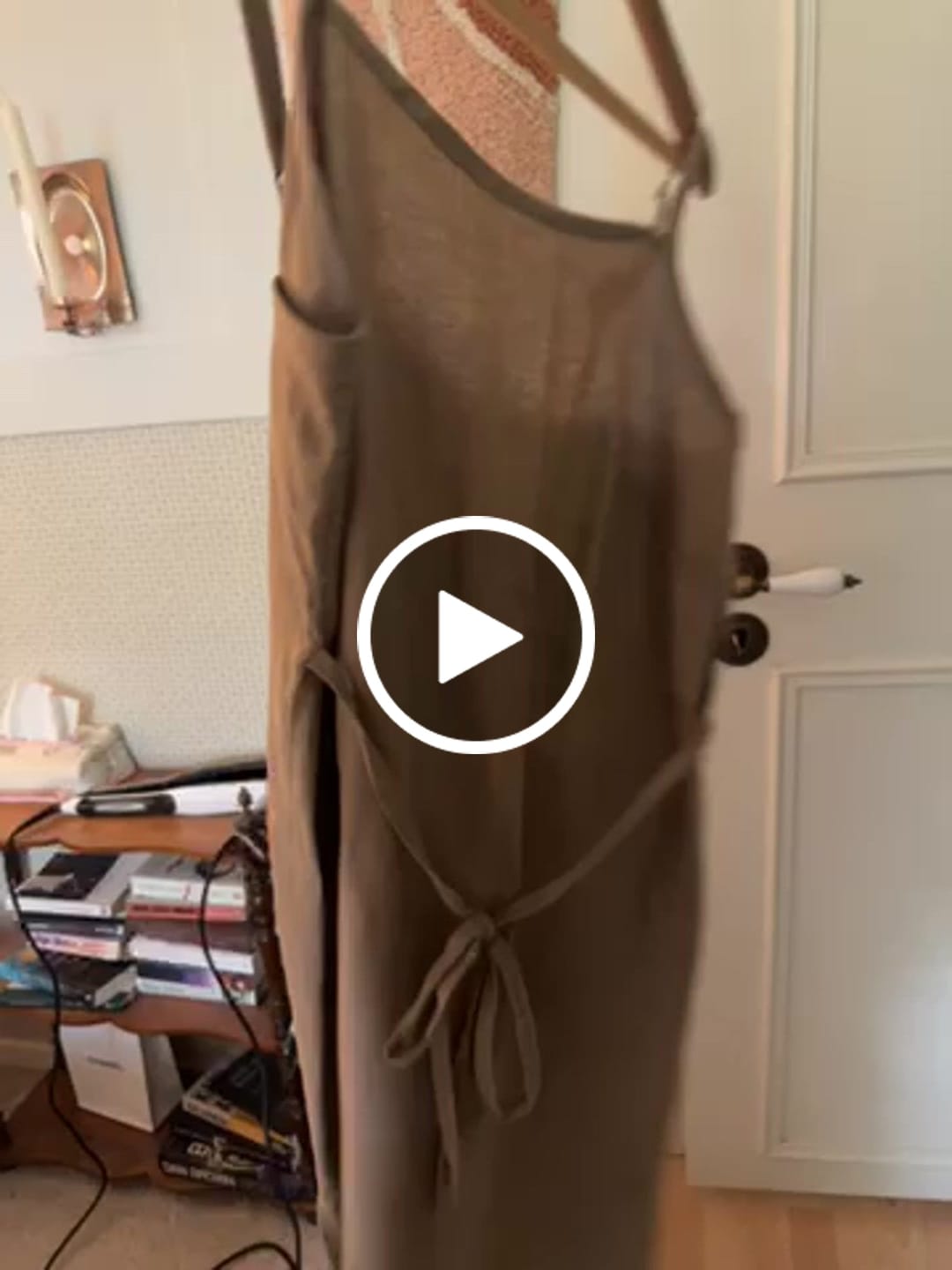 Customer video review of 100% Linen - Dark Beige