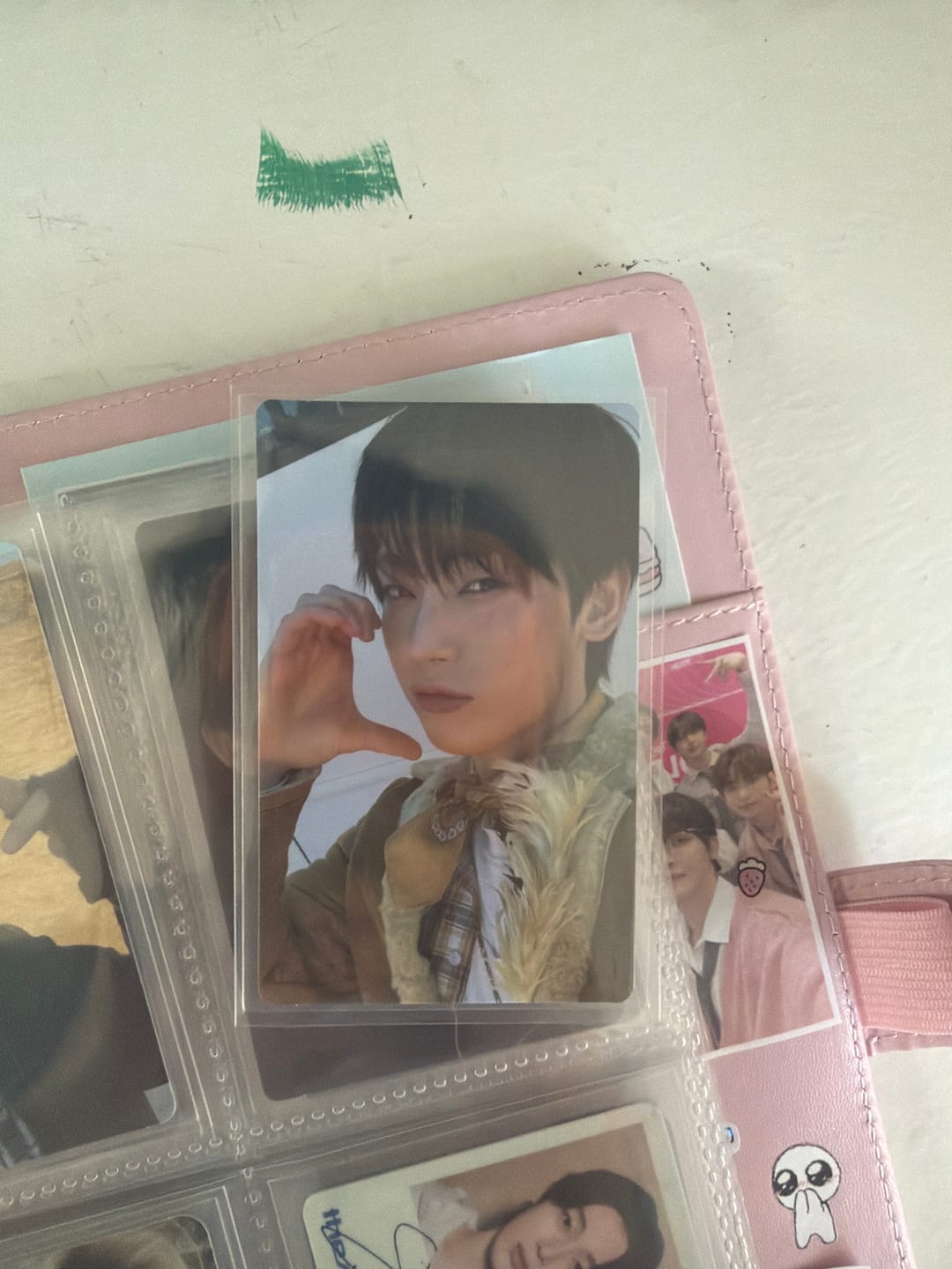 Customer photo review of PREMIUM PHOTOCARD SLEEVES - PINK VERSION (61x91MM)