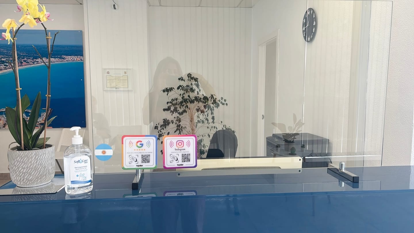 Customer photo review of Placa Reseñas de Google