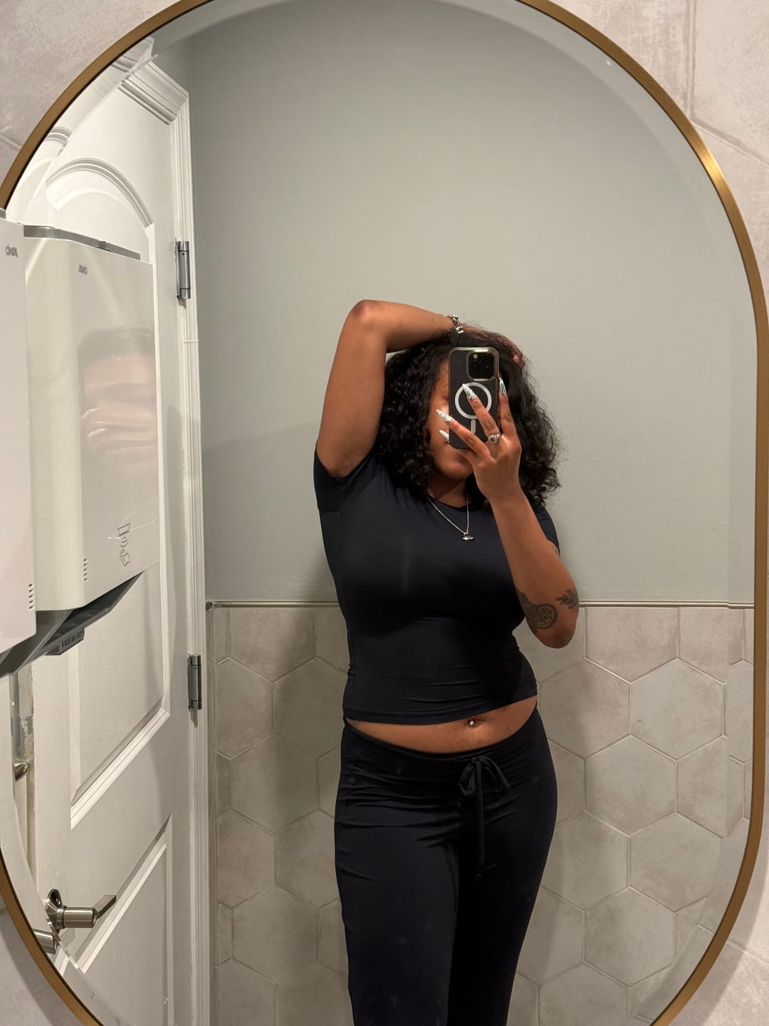 Customer photo review of TALL EVERYDAY PANT