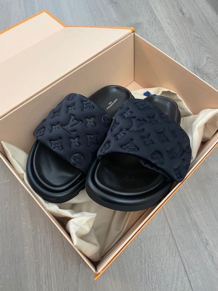 Customer photo review of Louis Vuitton Slides
