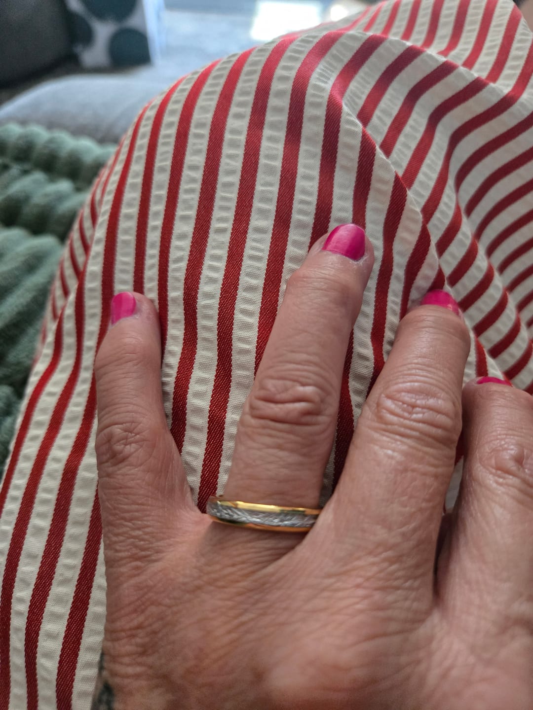Customer photo review of The Golden Steel Wonder Ring Set