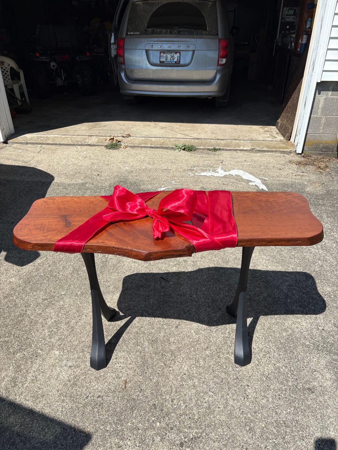 Customer photo review of Threaded Inserts And Bolts | Size M6 and M8 | 20 Sets | Table Leg Hardware