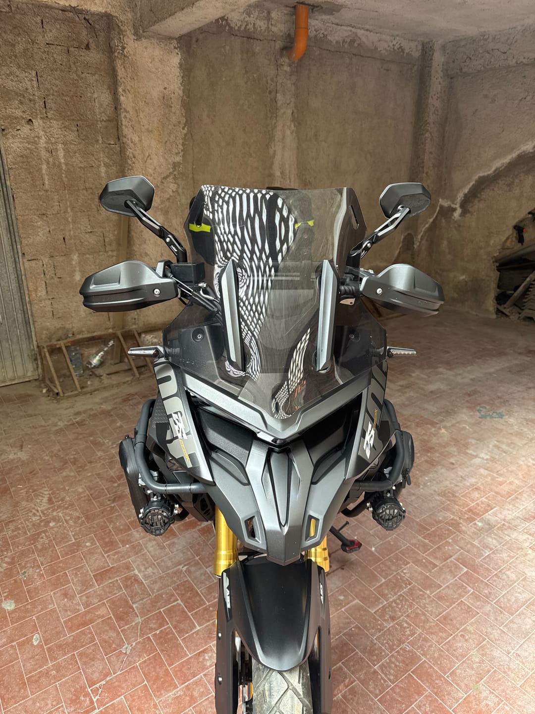 Customer photo review of LOBOO RM03-Lite Foldable Adventure Mirrors | 1200R Wide-Angle & Anti-Glare | Universal Fit