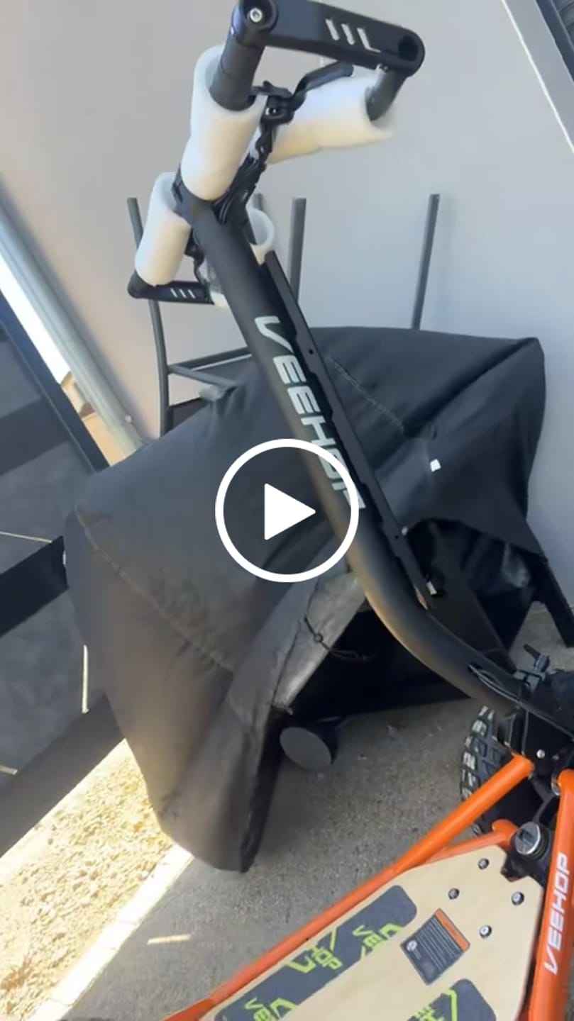 Customer video review of Trottinette VEEHOP tout terrain à 4 roues motrices avec selle pliable 3200w / 6400w 40ah