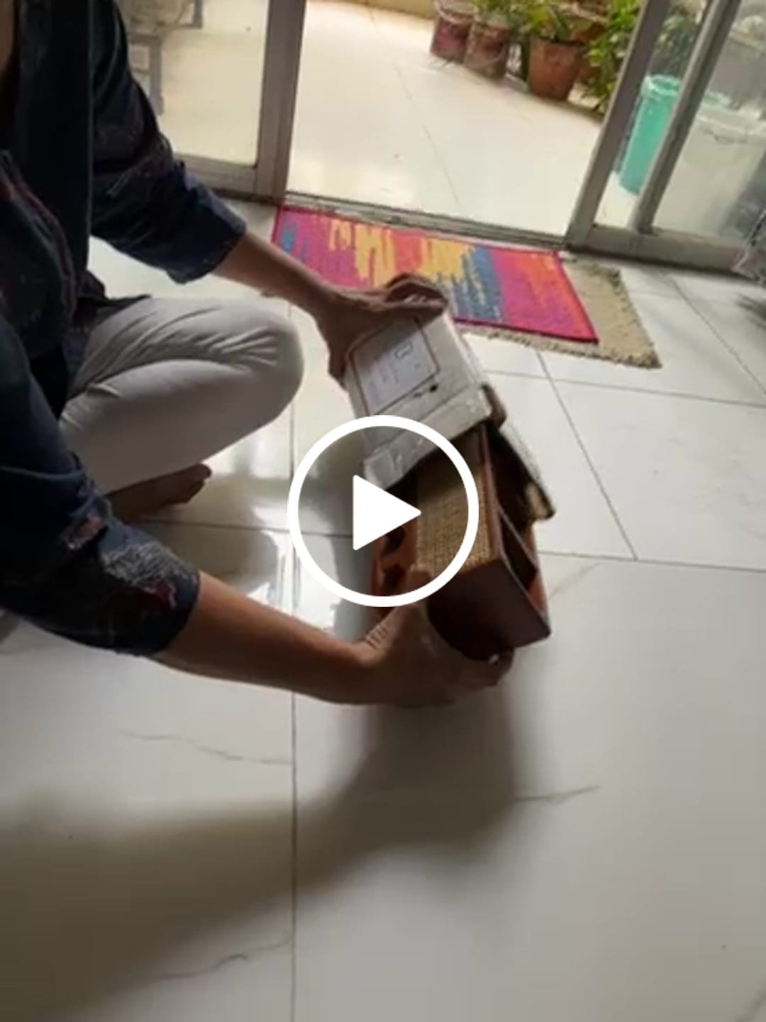 Customer video review of Dhun Cutlery Holder