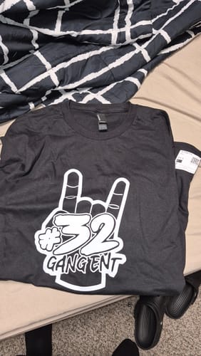 Customer photo review of 32 GANG BUDGET TEE