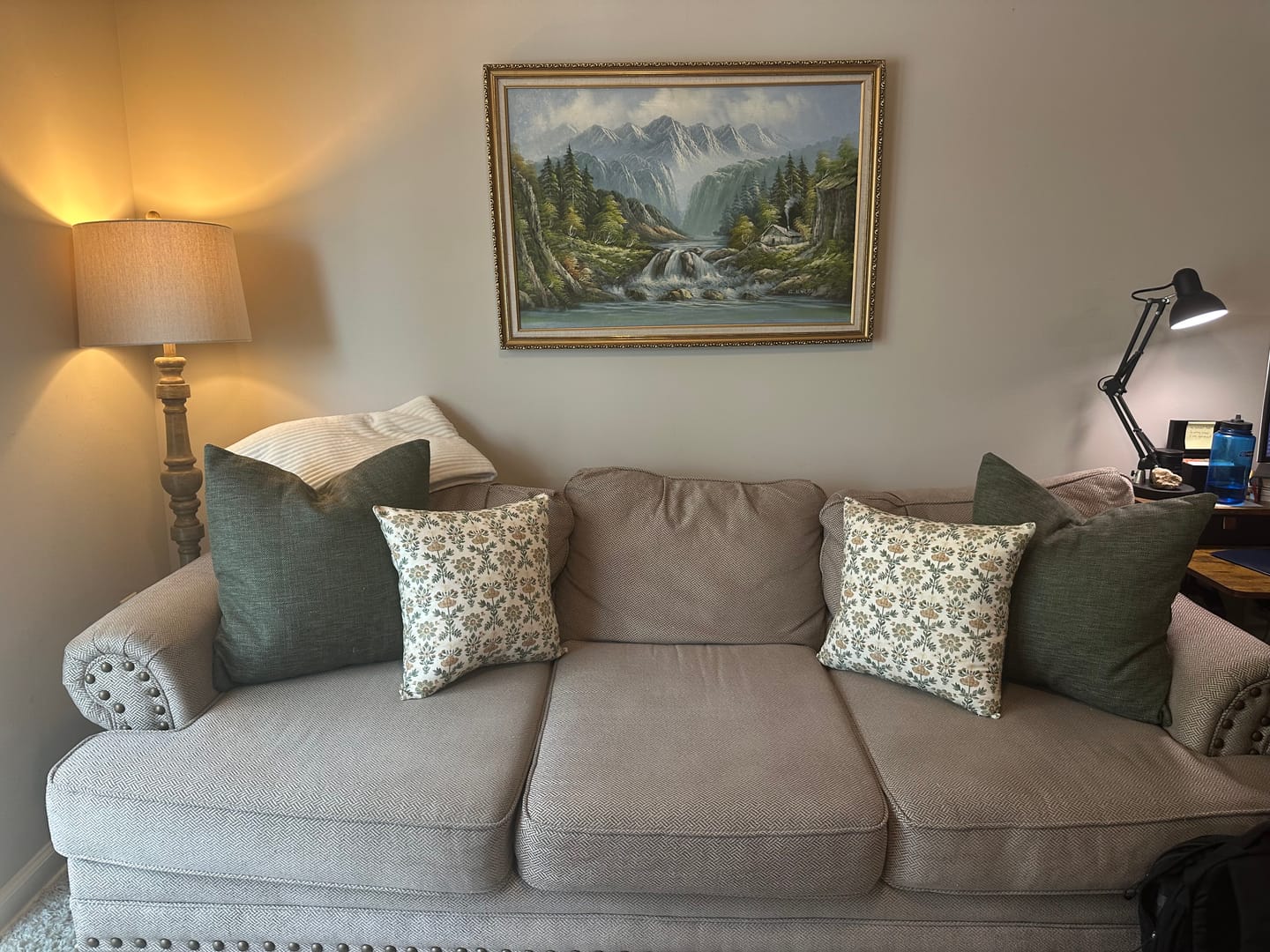 Customer photo review of Fannie - 18" | 22"