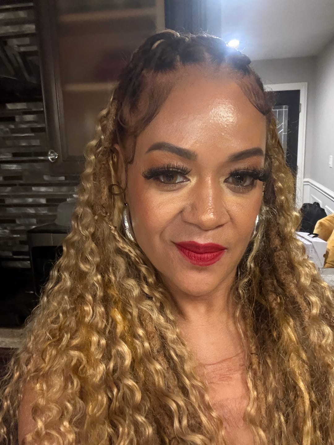 Customer photo review of Double Drawn Burmese Color #27 Honey Blonde Deep Wave Human Hair Bulk
