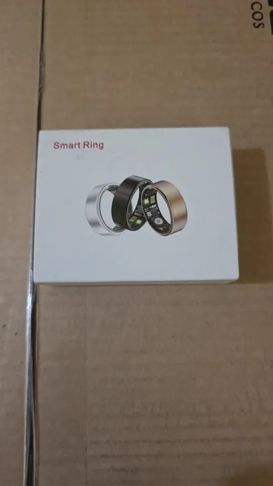 Customer photo review of Smart Ring For Men & Women – Heart Rate & Blood Oxygen Monitoring