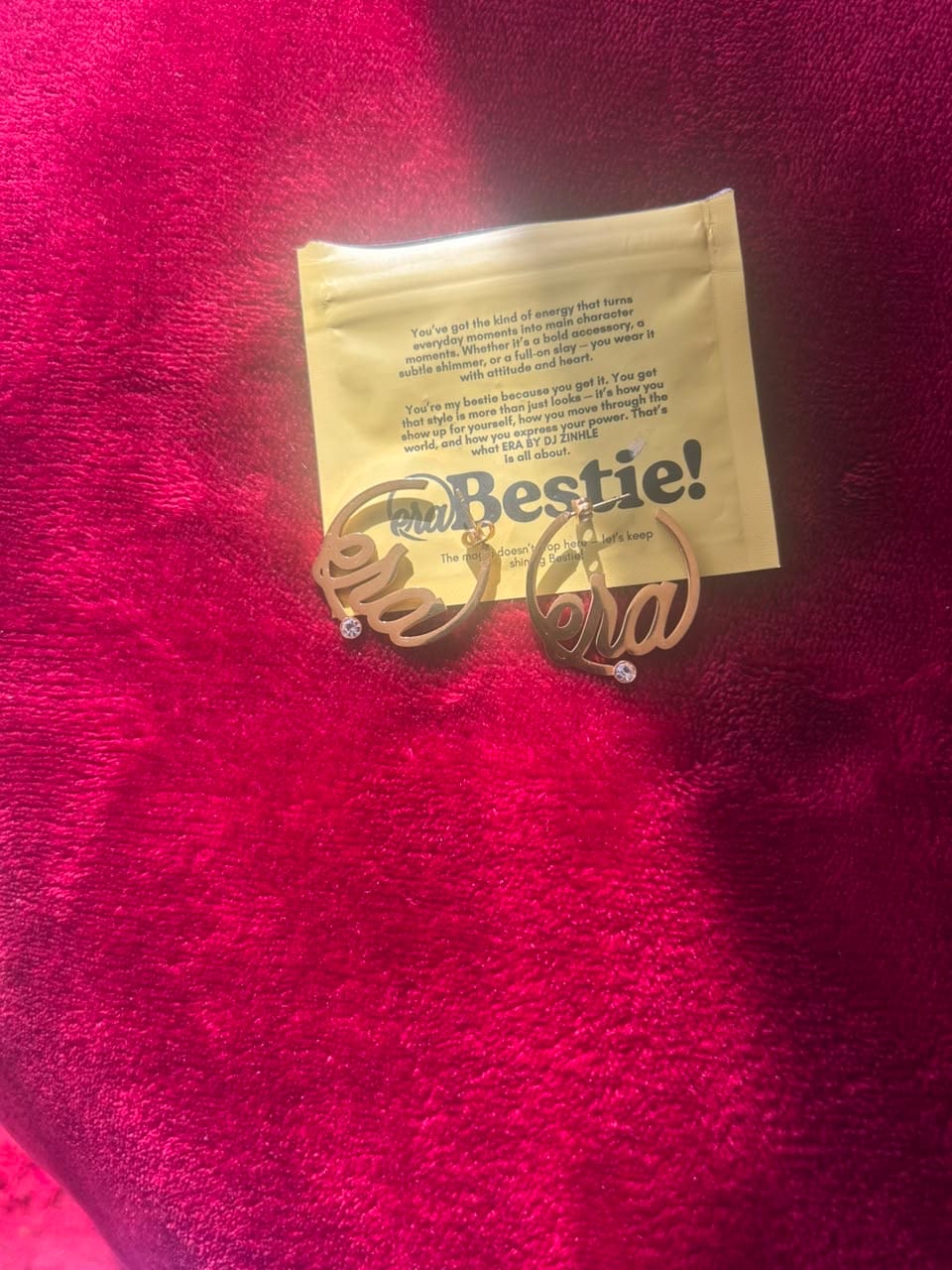 Customer photo review of Gold Mini Era Logo Hoops