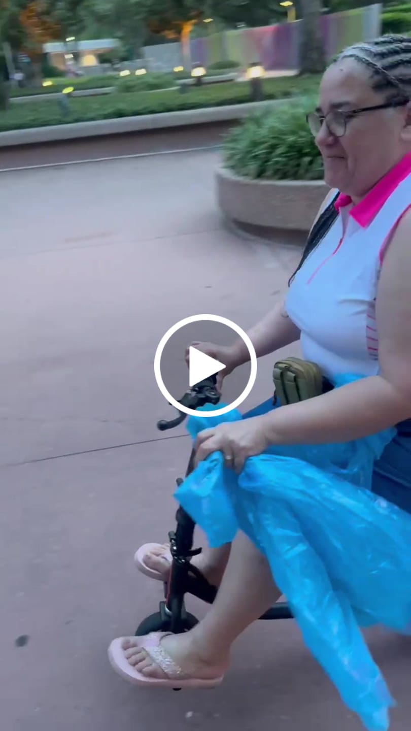 Customer video review of 200 Pound Capacity Super Traveler (3 Or More Days)