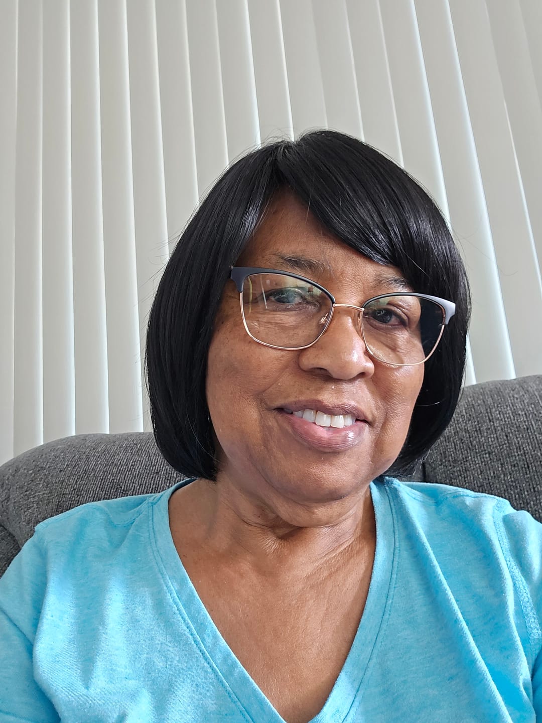 Customer photo review of Vivica Fox Hand Made Collection 100% Human Hair Blend Full Wig - HMB-CELIA
