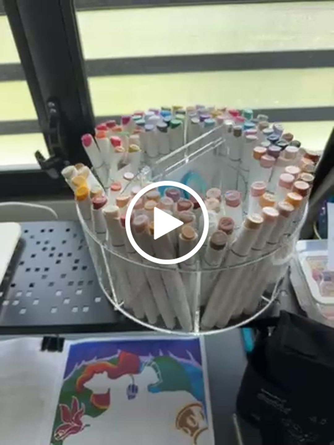 Customer video review of Ohuhu 360° Rotating Clear Acrylic Marker Organizer