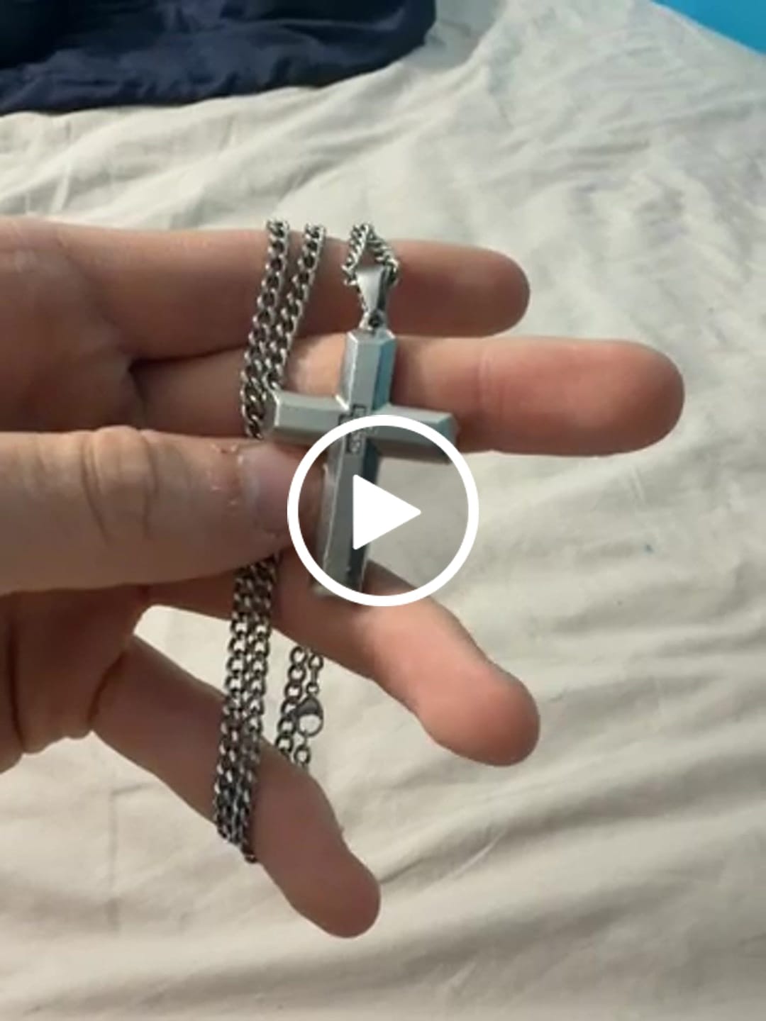 Customer video review of 18mm Crown of Thorns Chain