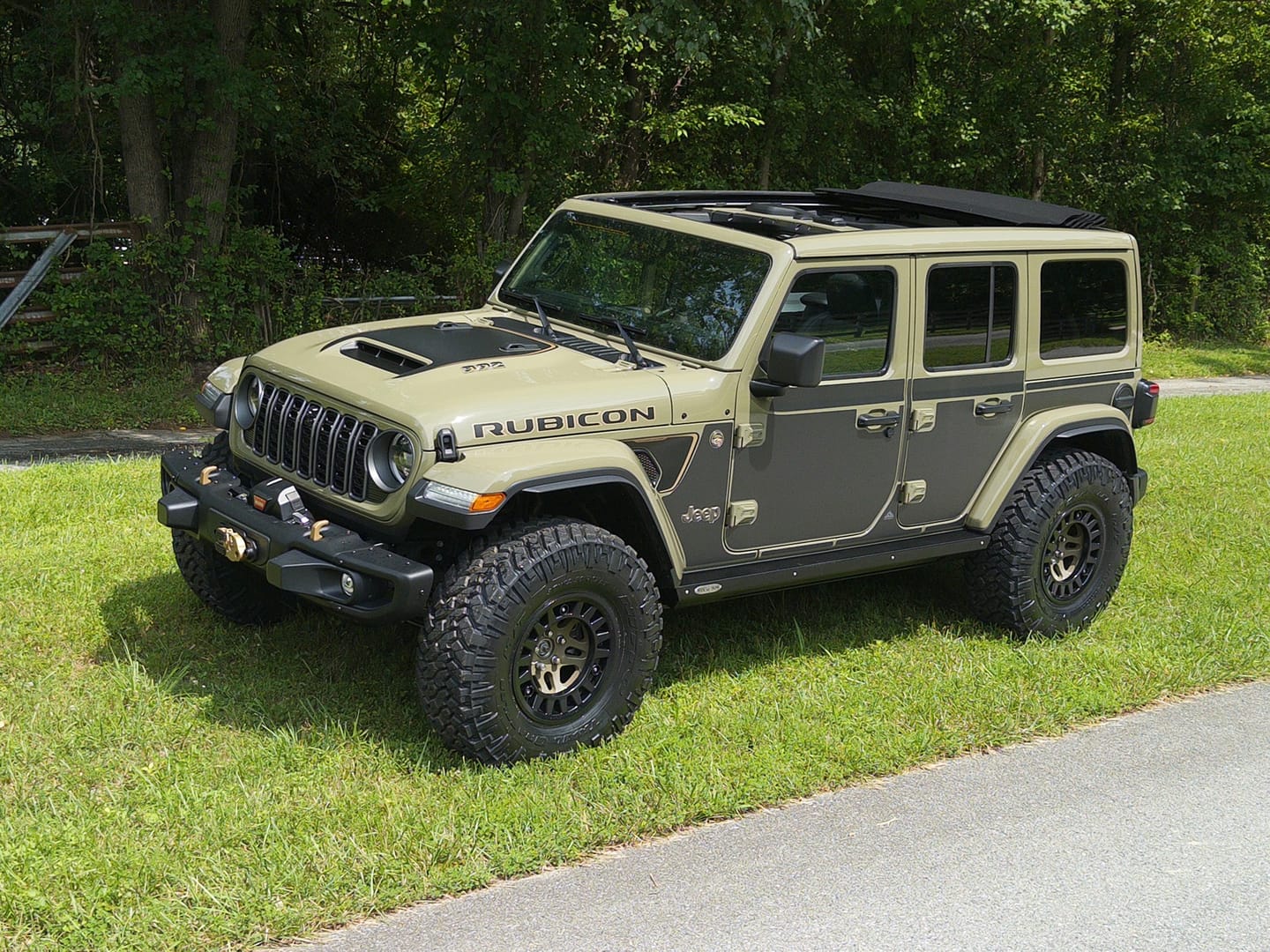 Customer photo review of Wrangler JLU Removable Trail Armor