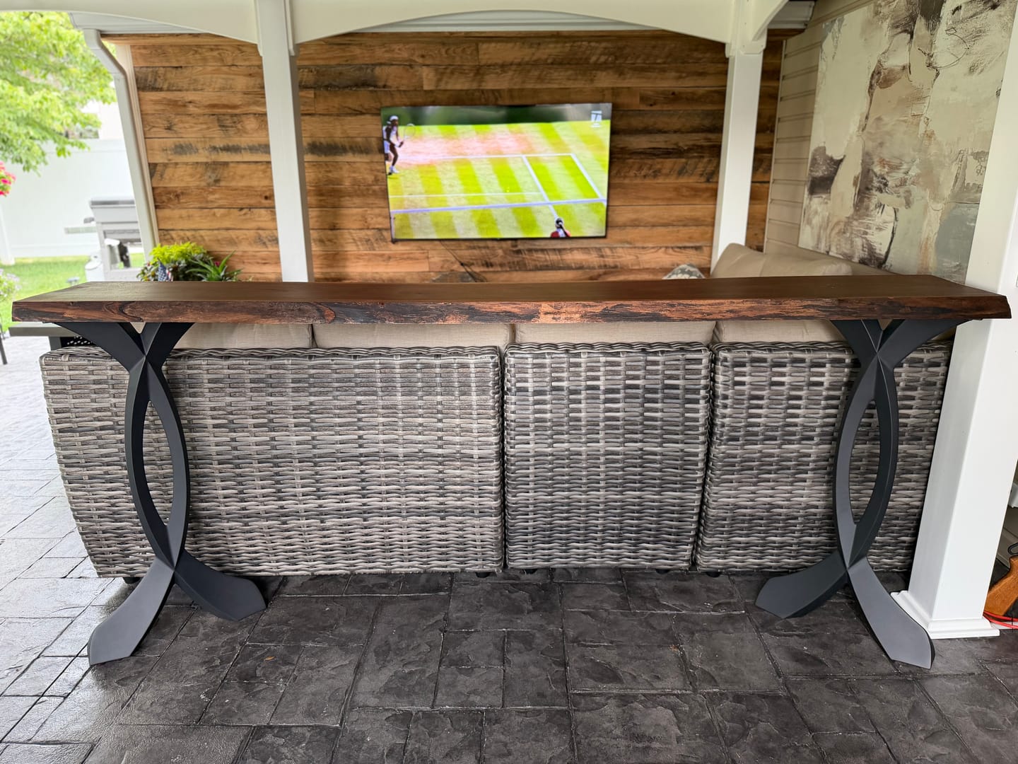 Customer photo review of Counter & Bar Table Legs 607 Curva 40.3" H Modern DIY Furniture