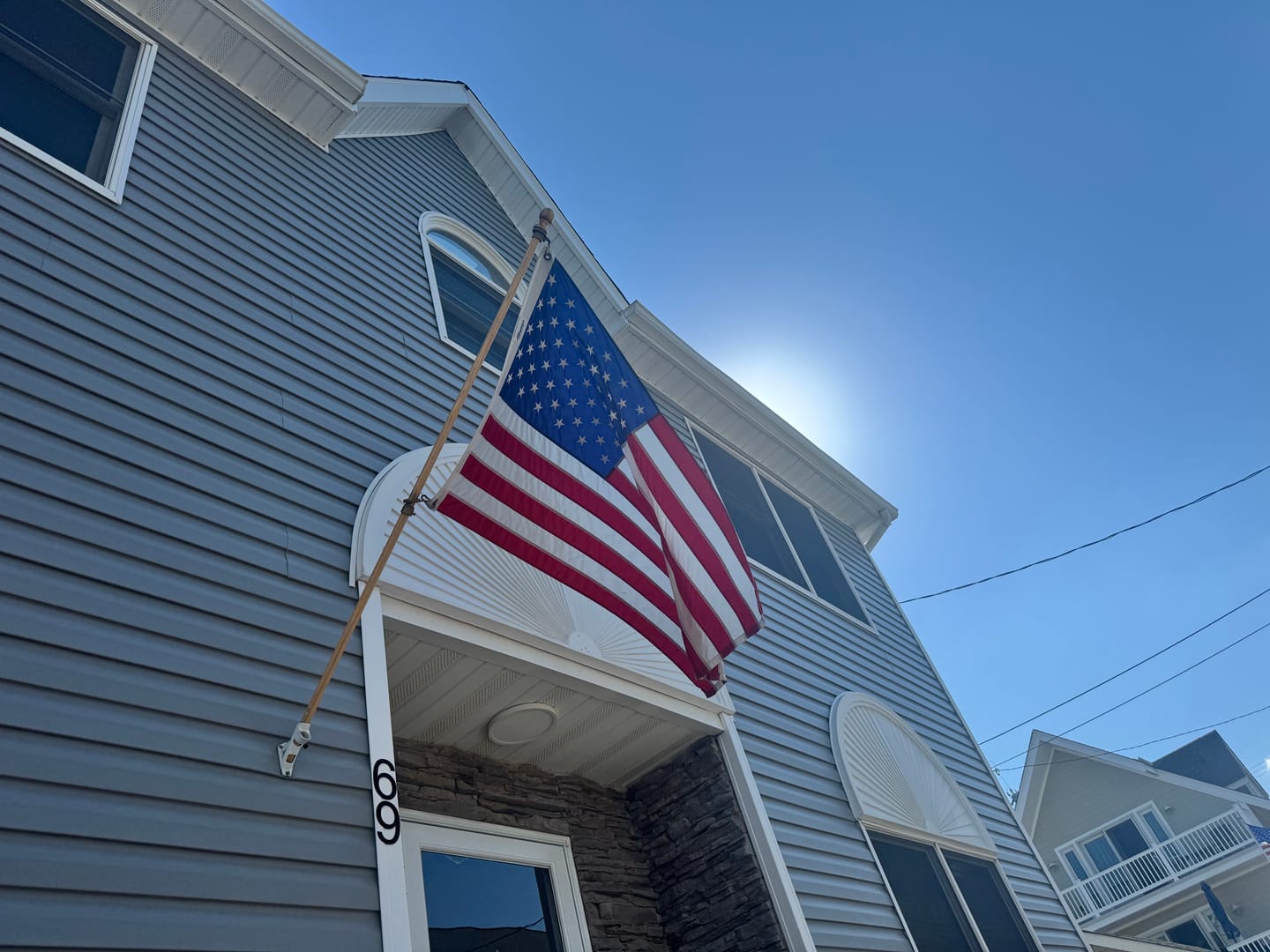 Customer photo review of Non-Tangle Flagpole Spinners