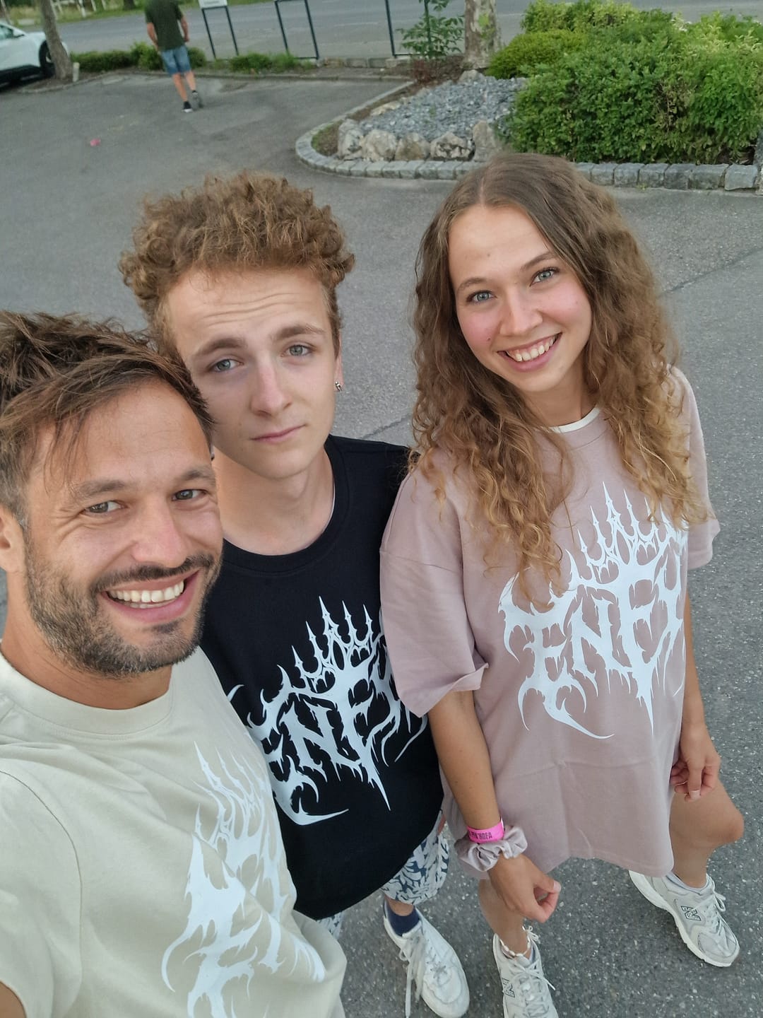 Customer photo review of Enfys Bandshirt