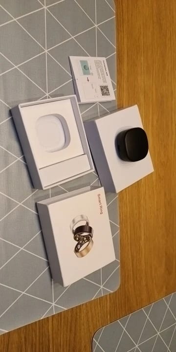 Customer photo review of Smart Ring For Men & Women – Heart Rate & Blood Oxygen Monitoring