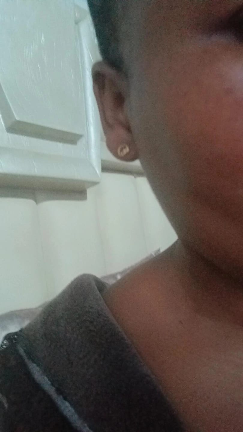 Customer photo review of Mini Era Logo Studs