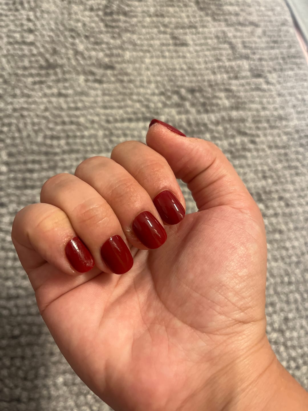 Customer photo review of Red Temptation - XS Squoval - 30 Adet Takma Tırnak