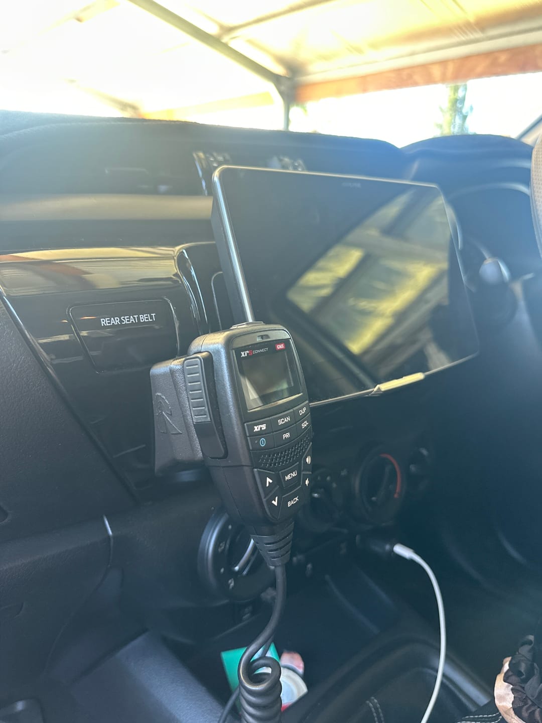 Customer photo review of UHF Handpiece Mount - N80 Hilux - Dash Mount