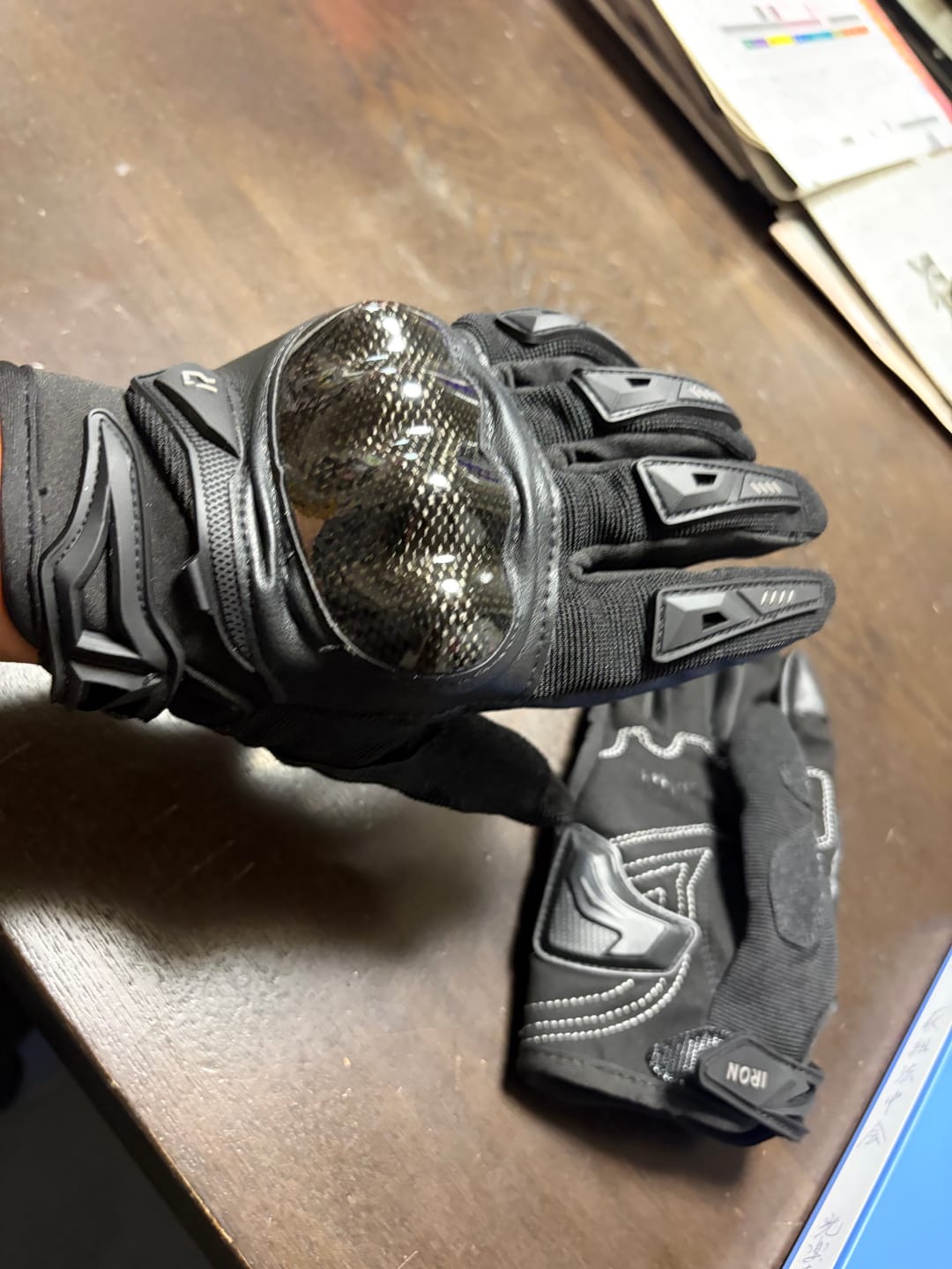 Customer photo review of RIDEIRON 通気メッシュ＆カーボンガード付 夏用バイク用手袋| MG7001