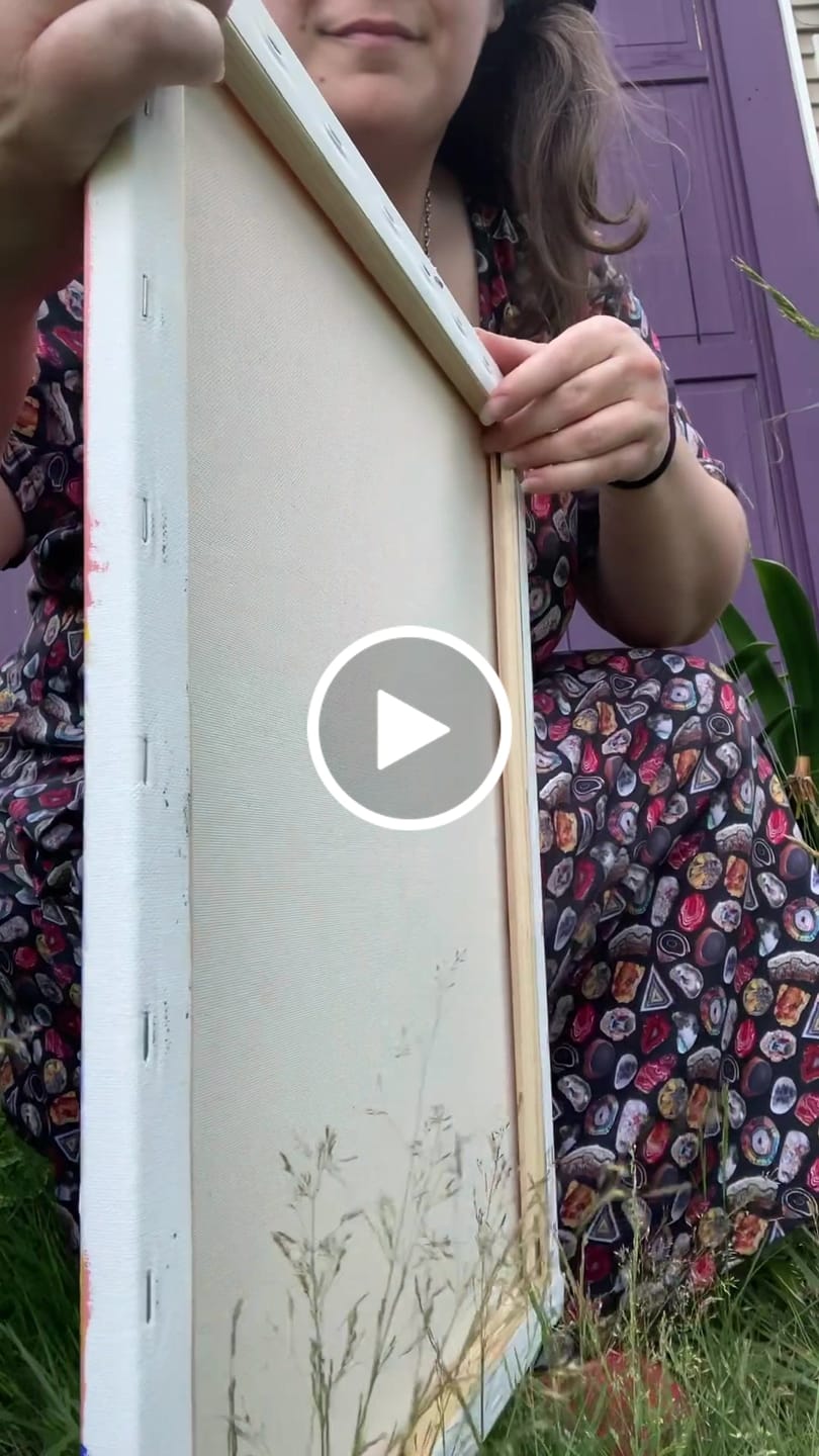 Customer video review of DabblePaints™️ Titanium White — Thick-Body Acrylic Paint