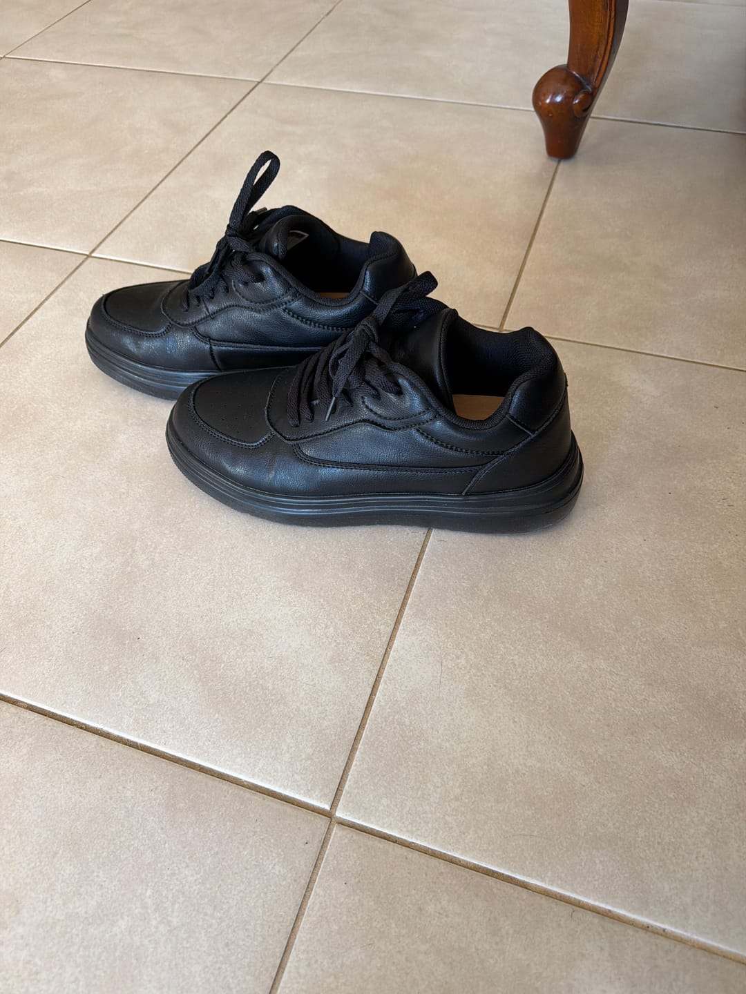 Customer photo review of ELEVATESHOES CASUAL ALL BLACK