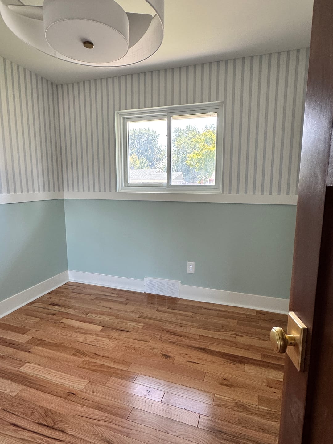 Customer photo review of Vintage Stripe Wallpaper
