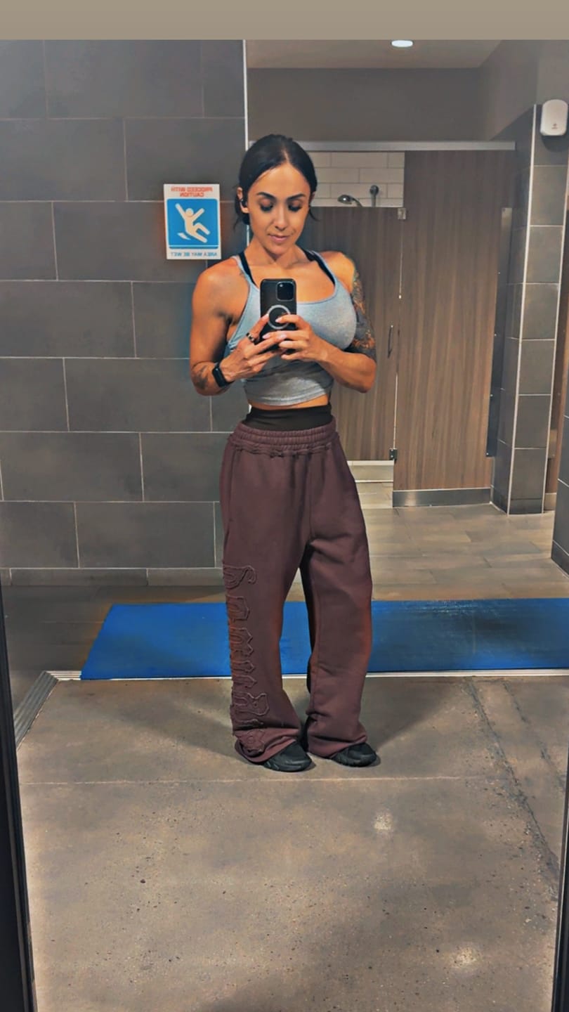 Customer photo review of W234 After Dark Joggers