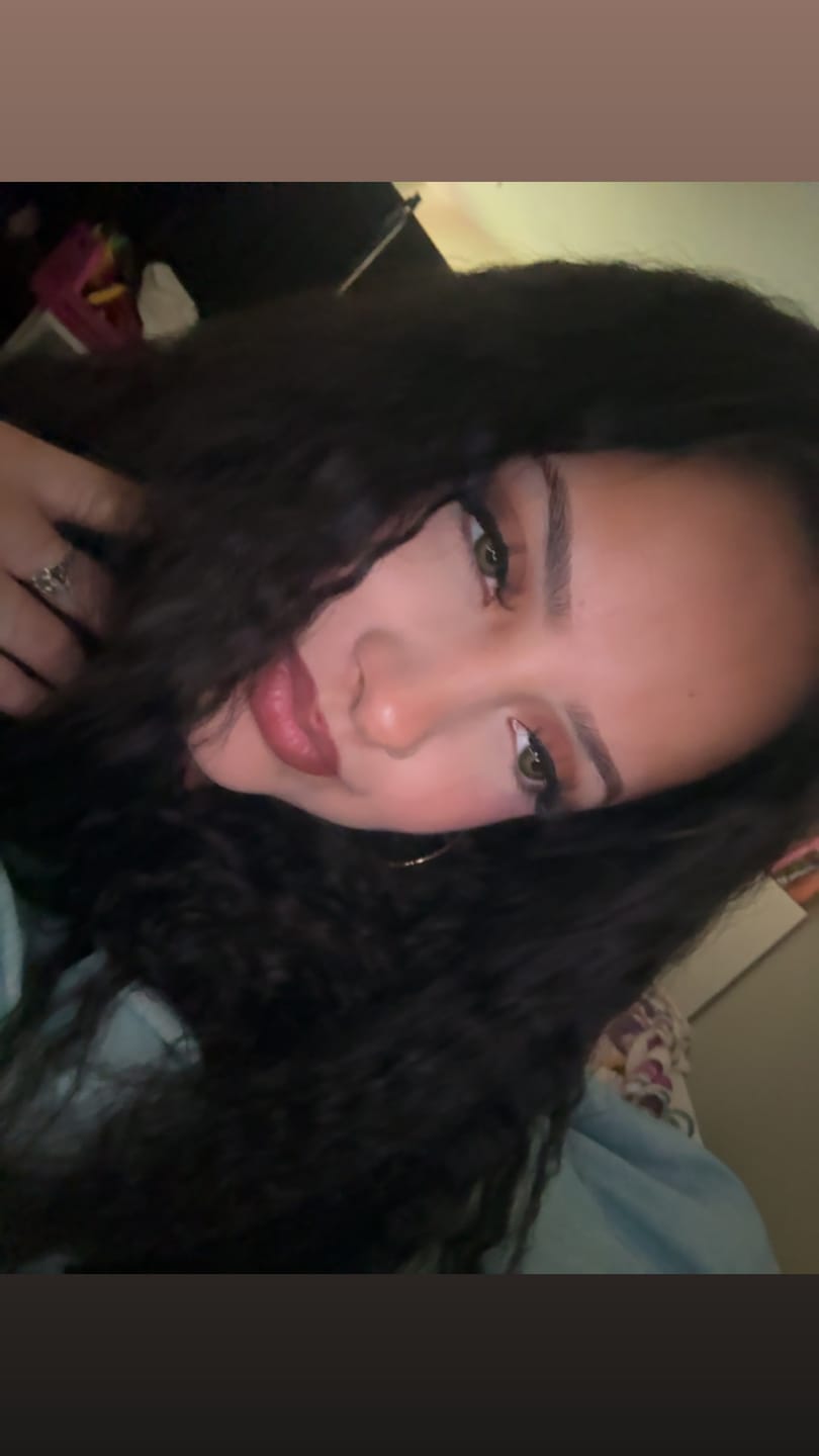 Customer photo review of Amazonia Green Prescription Coloured Contact Lenses